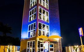 Q-Inn Boutique Hotel